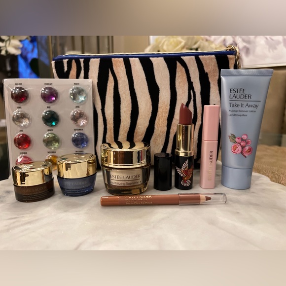 Estee Lauder Other - ESTEE LAUDER BEAUTY BUNDLE 8 pcs